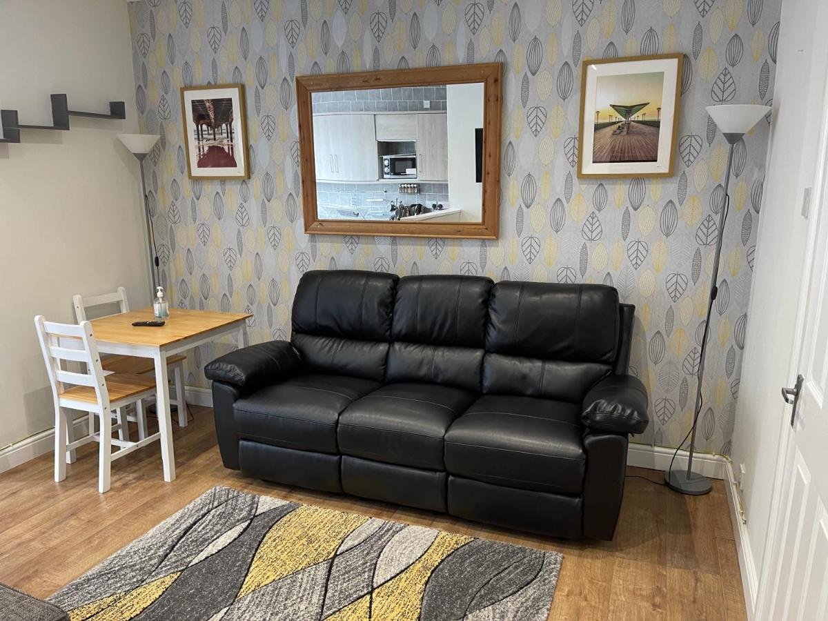 Near Beach - F - Ground Floor 1 Bedroom - Self Check In Apartment