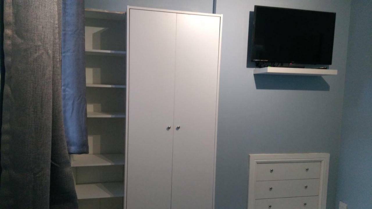 Apartment Near Beach - F - Ground Floor 1 Bedroom - Self Check In